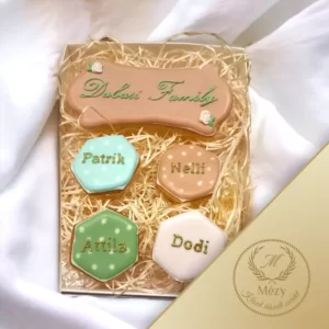 Family - Közepes méretű mézeskalács ajándékdoboz